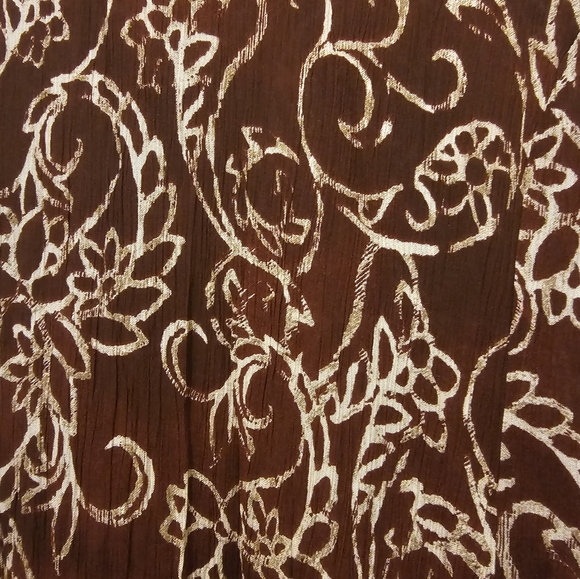 NWT Burgundy and Cream Crinkle Dress - Picture 4 of 4